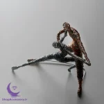 مجسمه زن و مرد عاشق در حال رقص