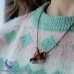 گردن آویز دست ساز روباه شاخ ماه
