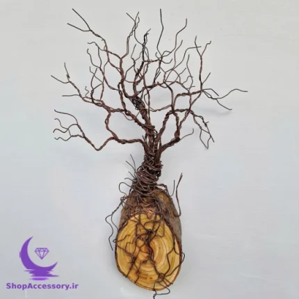 مجسمه مفتولی درخت با پایه چوبی