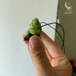 اویز ماشین قورباغه خالدار